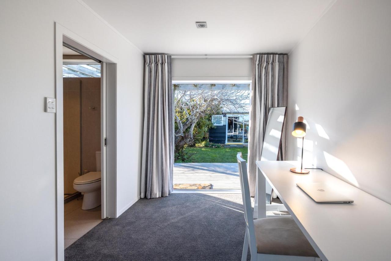 Driftwood Beach House With Spa Pool - Absolute Beachfront! Blackpool Exterior photo